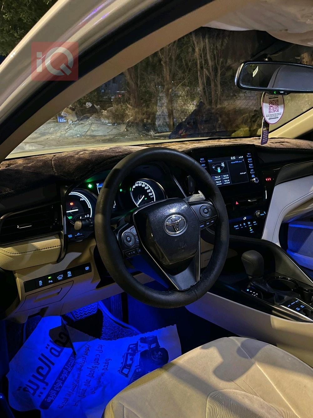 تۆیۆتا کامری